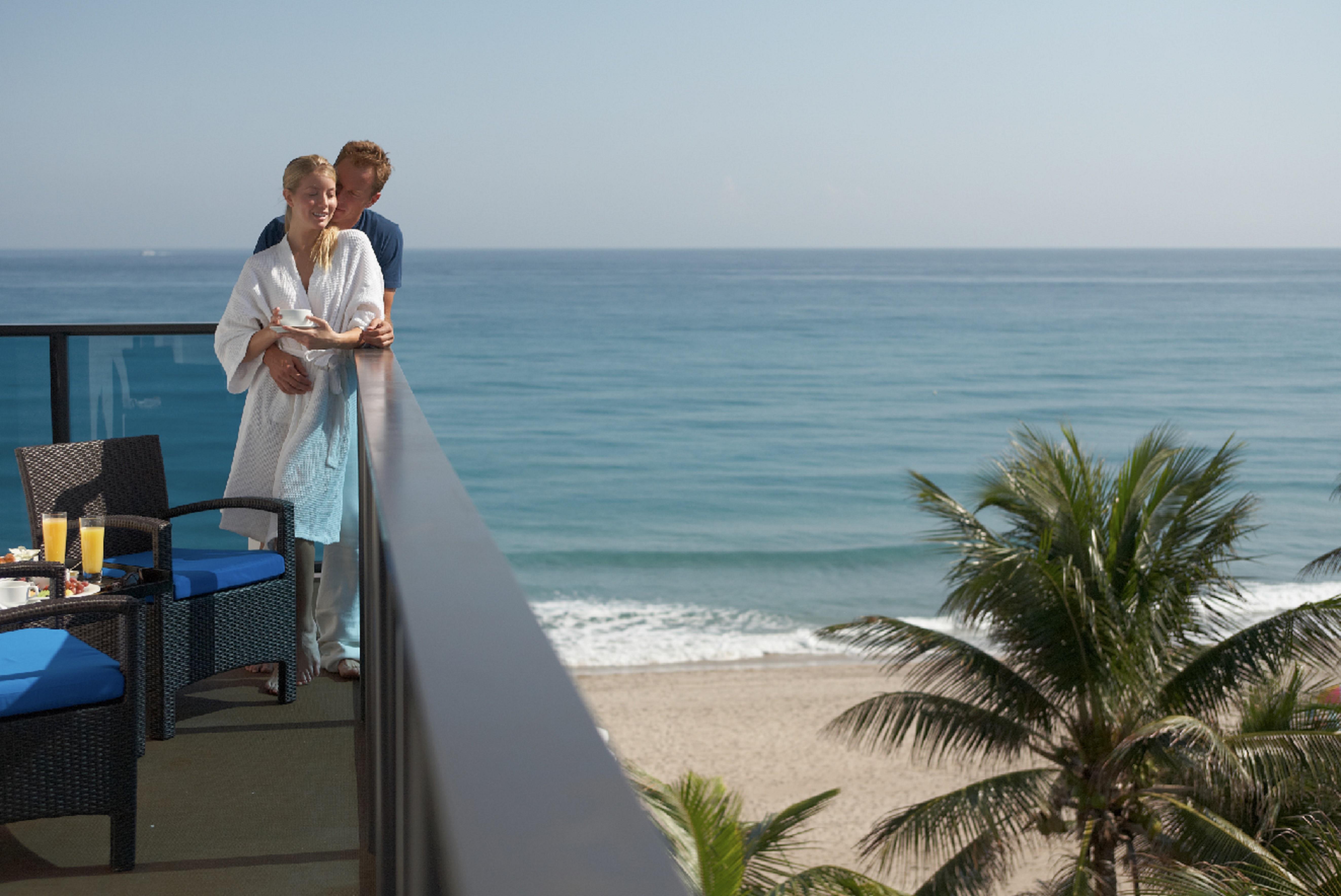 Tideline Palm Beach Ocean Resort And Spa Eksteriør bilde