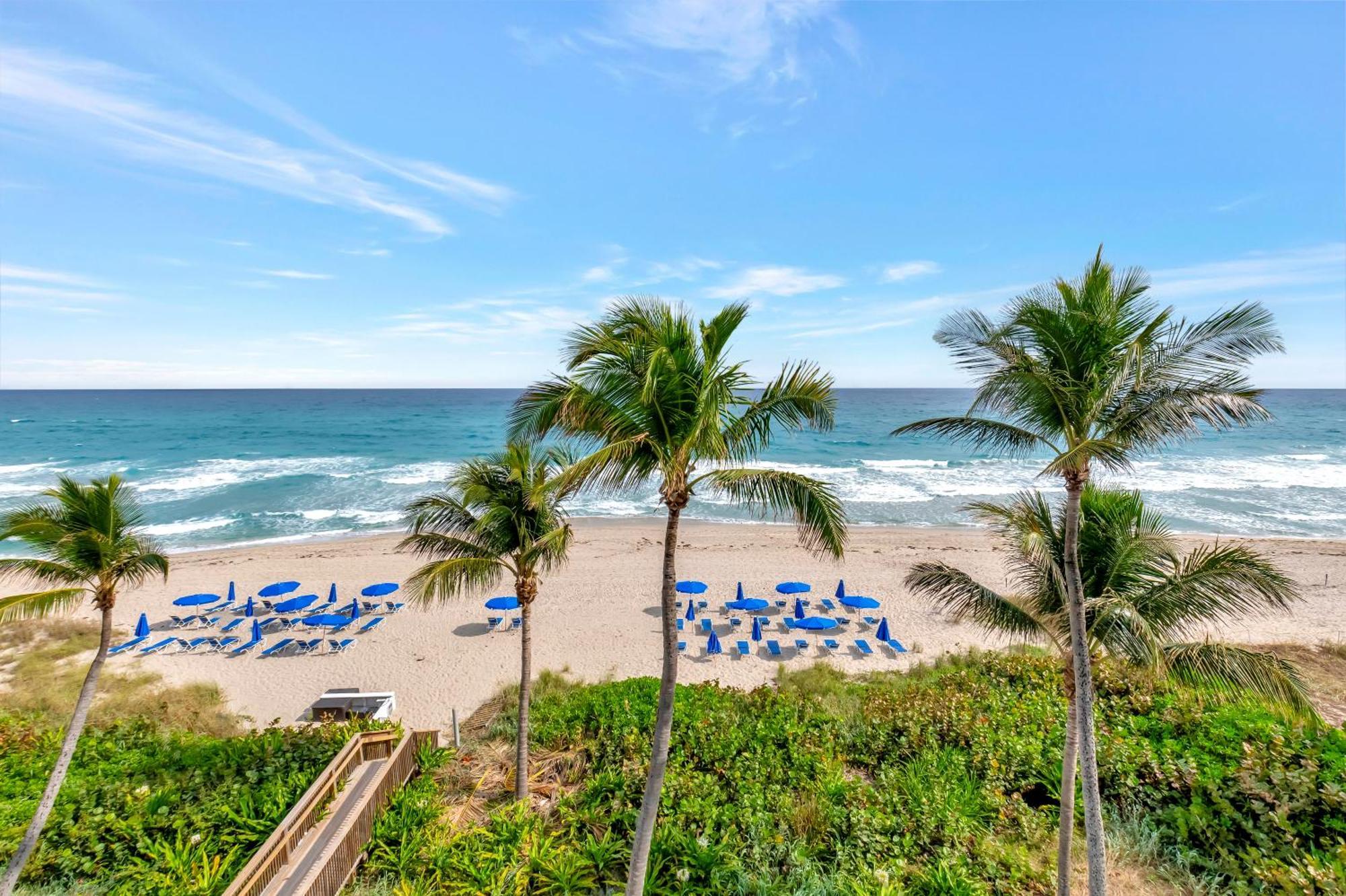 Tideline Palm Beach Ocean Resort And Spa Eksteriør bilde
