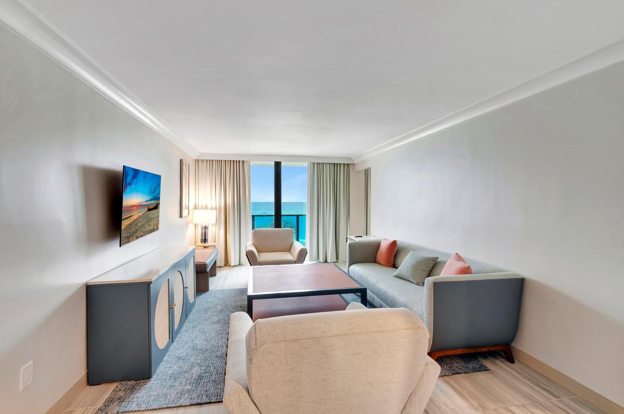 Tideline Palm Beach Ocean Resort And Spa Eksteriør bilde